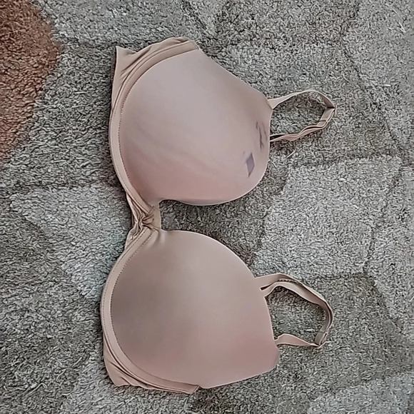 Pink VS campus pushup bra - Picture 1 of 1